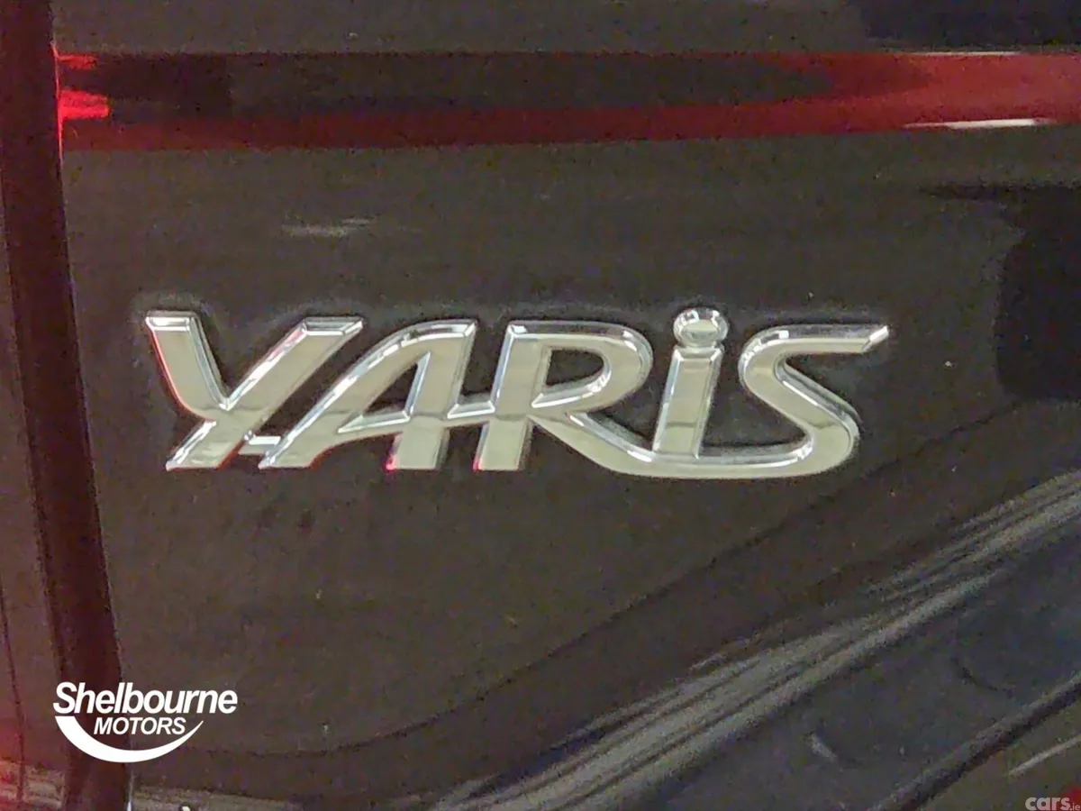 Toyota Yaris Hatchback, Petrol Hybrid, 2023, Red