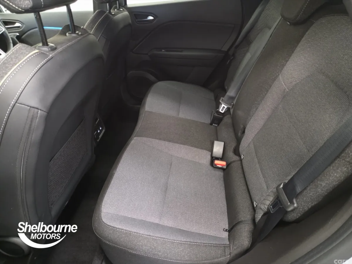 Renault Captur Hatchback, Petrol, 2026, Grey