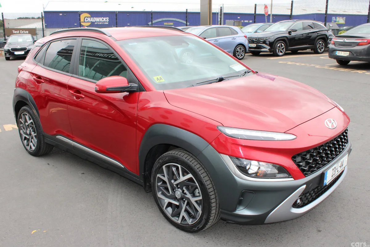 Hyundai KONA MPV, Petrol Hybrid, 2023, Red