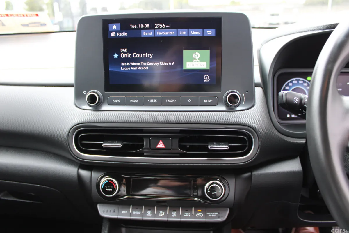 Hyundai KONA MPV, Petrol Hybrid, 2023, Red