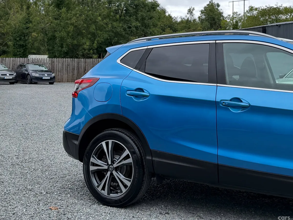 Nissan Qashqai Hatchback, Diesel, 2019, Blue