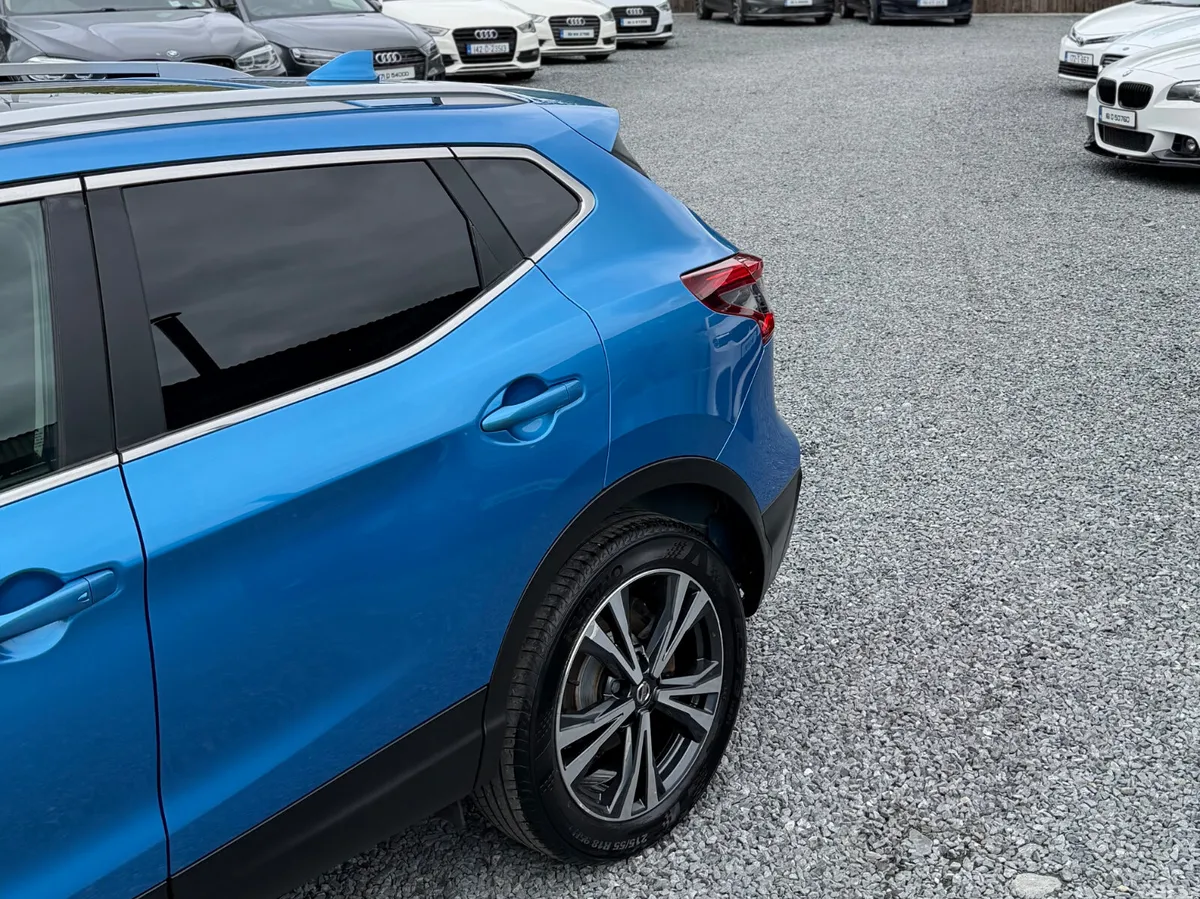 Nissan Qashqai Hatchback, Diesel, 2019, Blue