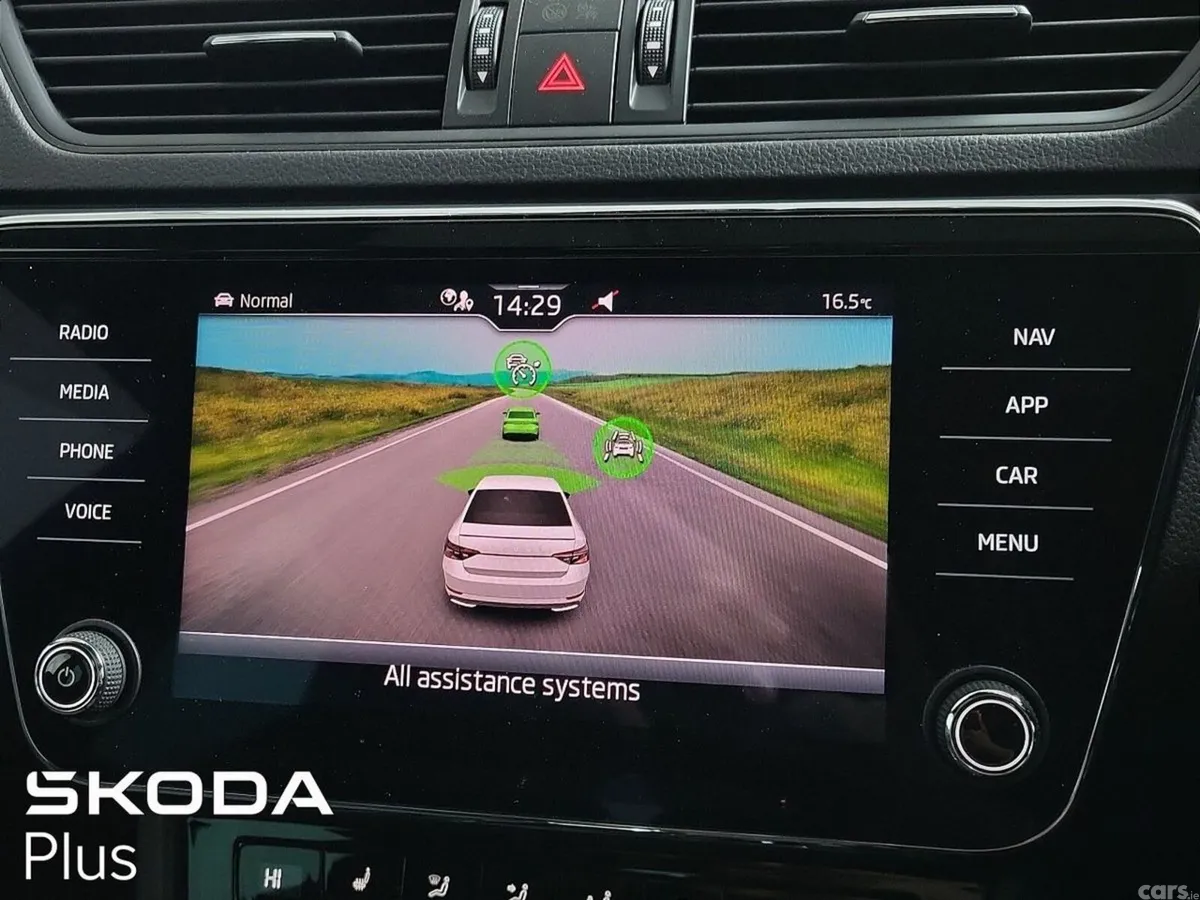 Skoda Superb Saloon, Diesel, 2023, Grey