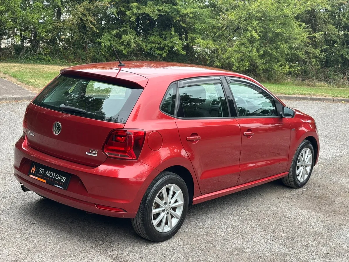 Volkswagen Polo Hatchback, Petrol, 2015, Red