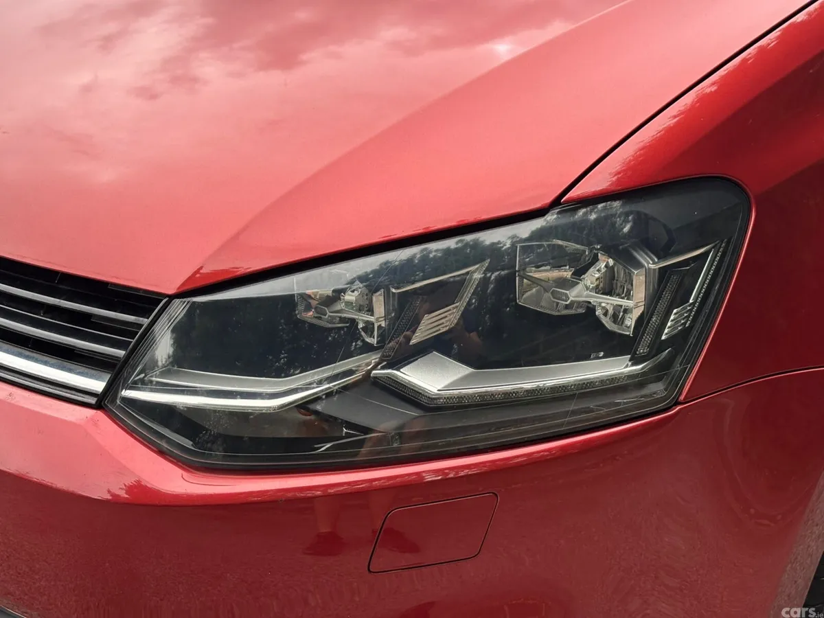 Volkswagen Polo Hatchback, Petrol, 2015, Red