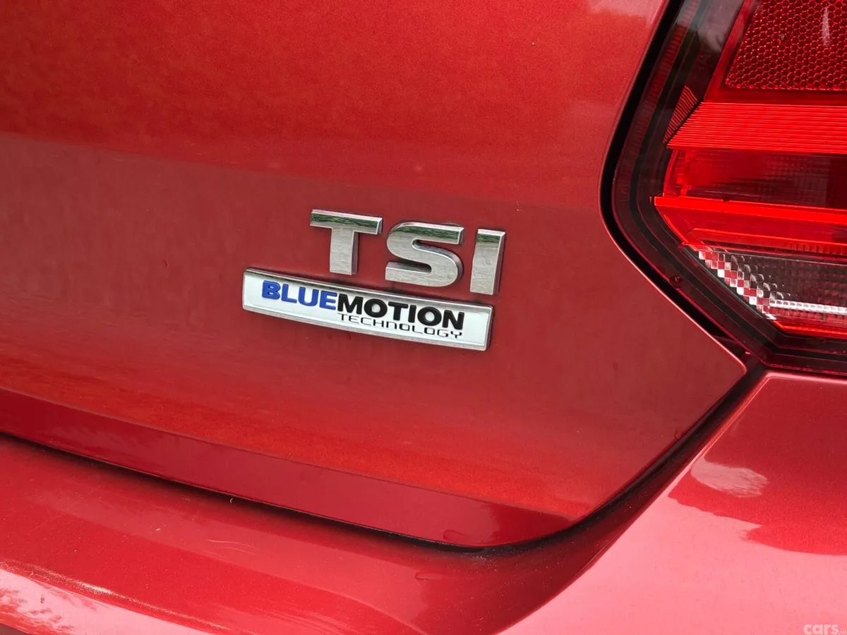 Volkswagen Polo Hatchback, Petrol, 2015, Red