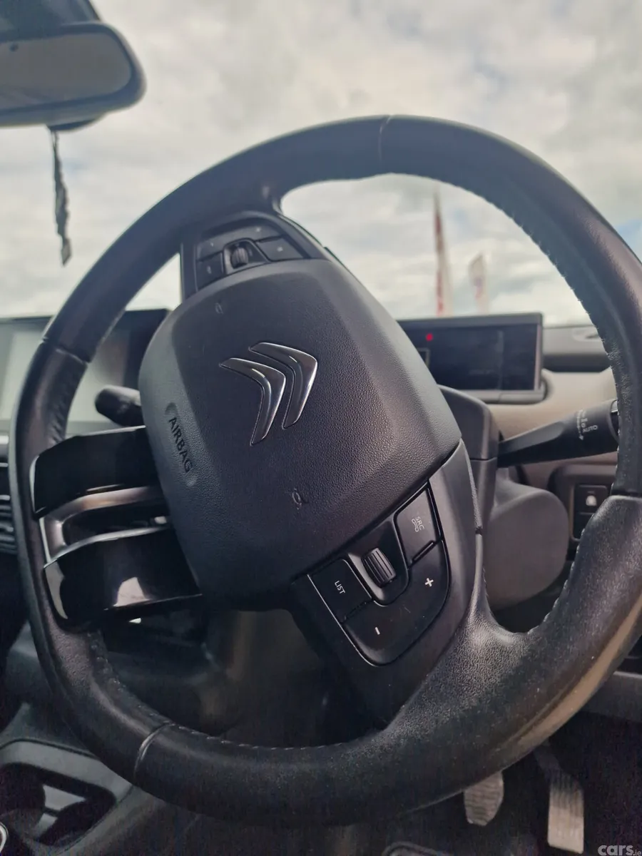 Citroen C4 Cactus Hatchback, Petrol, 2018, Grey