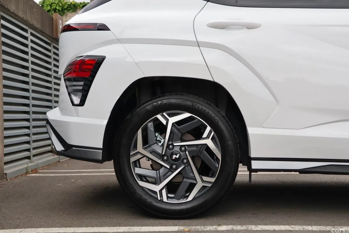 Hyundai KONA MPV, Petrol, 2026, White