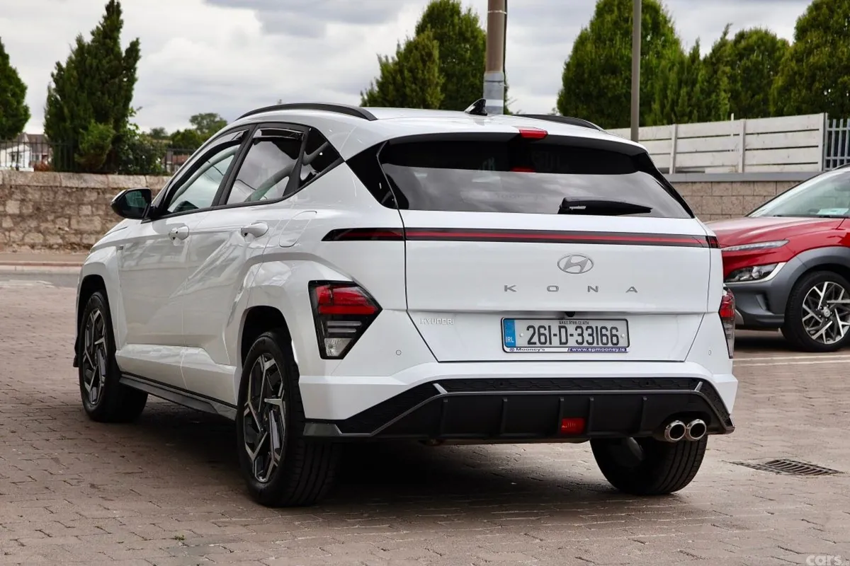 Hyundai KONA MPV, Petrol, 2026, White