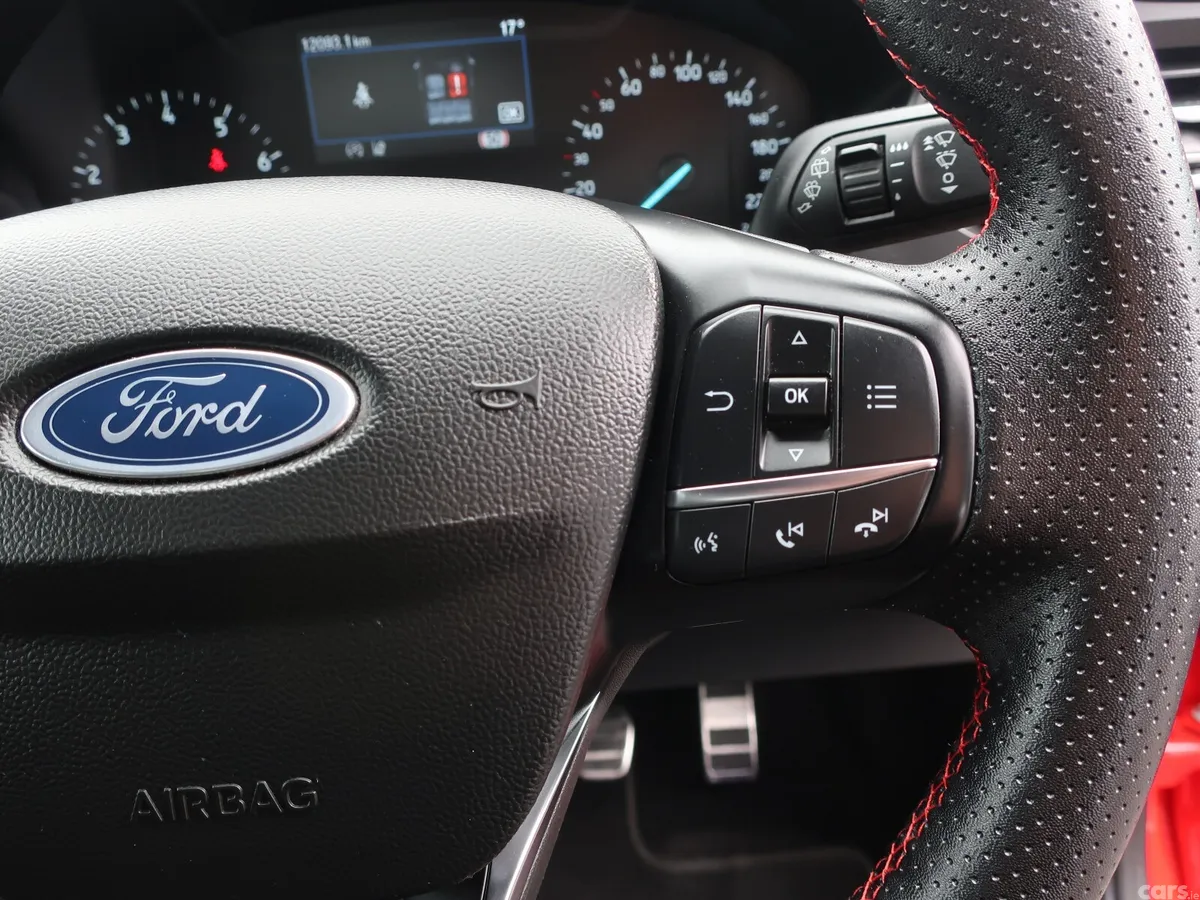 Ford Focus Hatchback, Petrol, 2025, Red