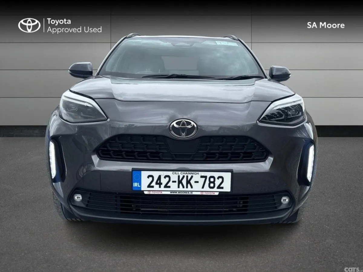 Toyota Yaris Cross Hatchback, Petrol Hybrid, 2024, Grey