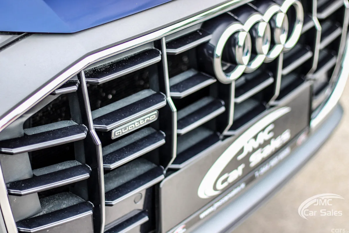 Audi Q8 Hatchback, Diesel, 2019, Blue