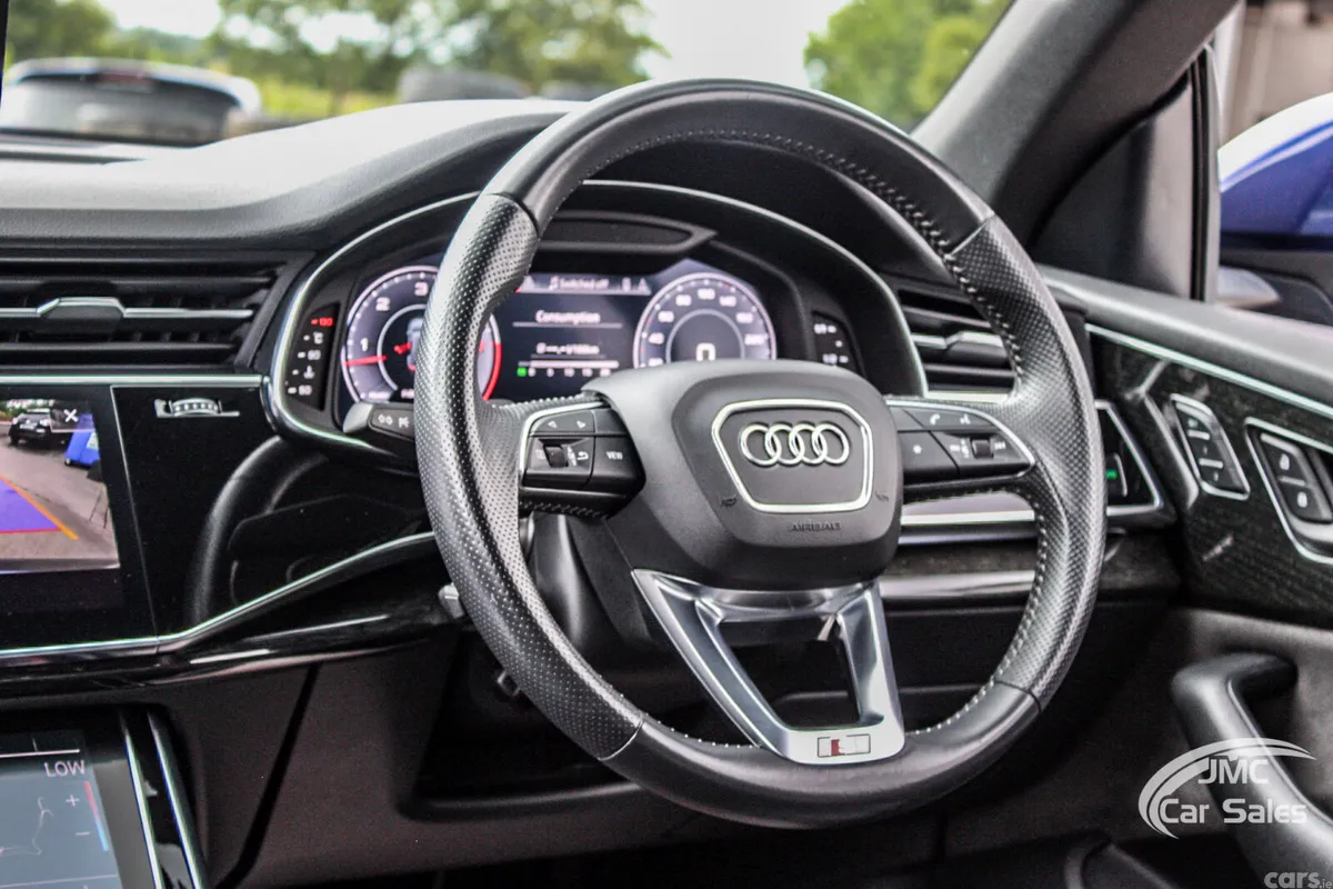 Audi Q8 Hatchback, Diesel, 2019, Blue