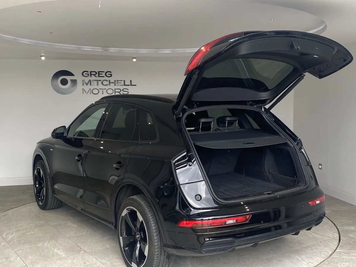 Audi Q5 SUV, Diesel, 2019, Black