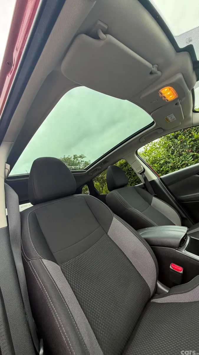 Nissan Qashqai MPV, Diesel, 2020, Red