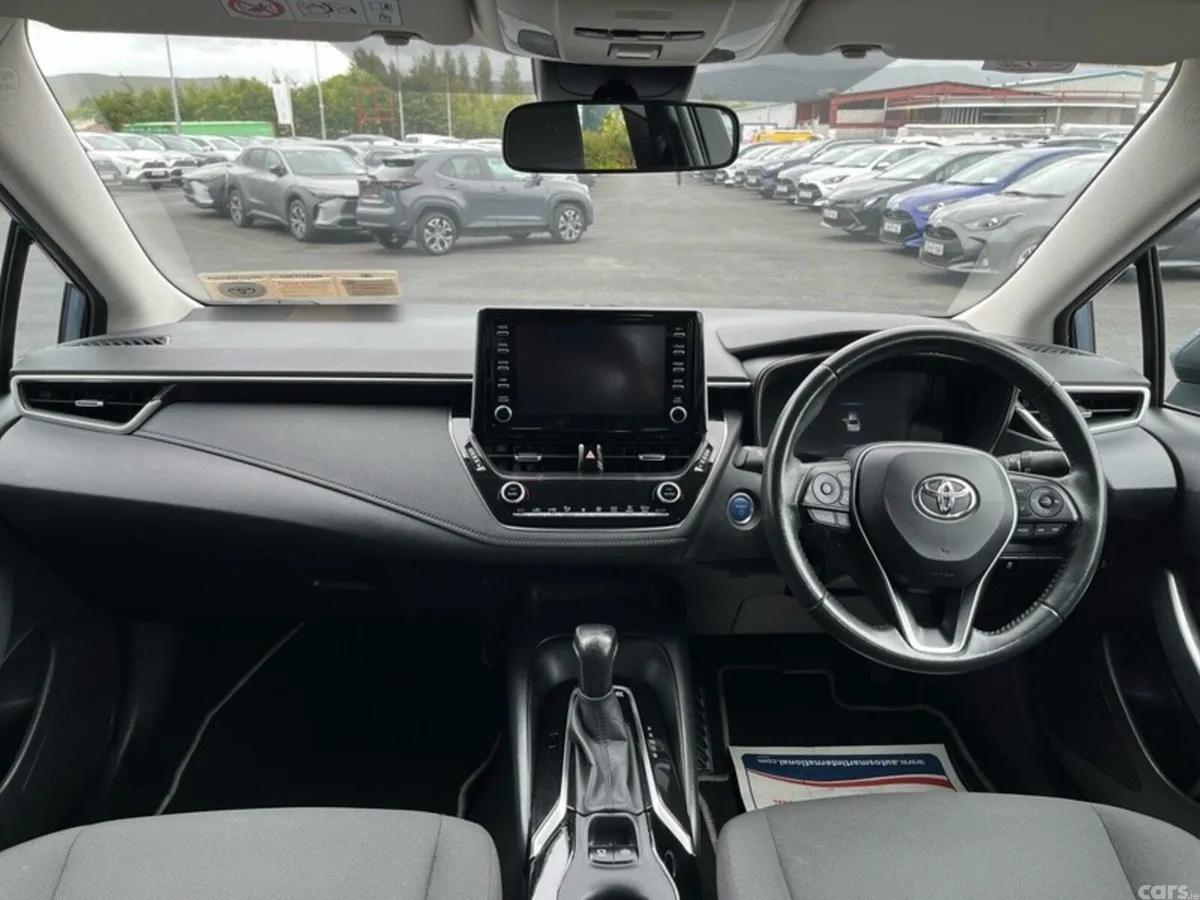 Toyota Corolla Saloon, Petrol Hybrid, 2021, Grey
