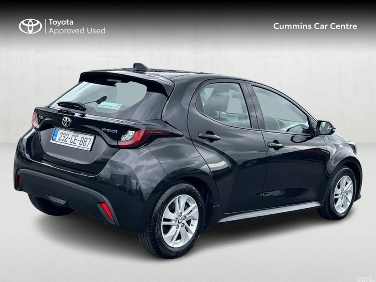 Toyota Yaris Hatchback, Petrol Hybrid, 2023, Black