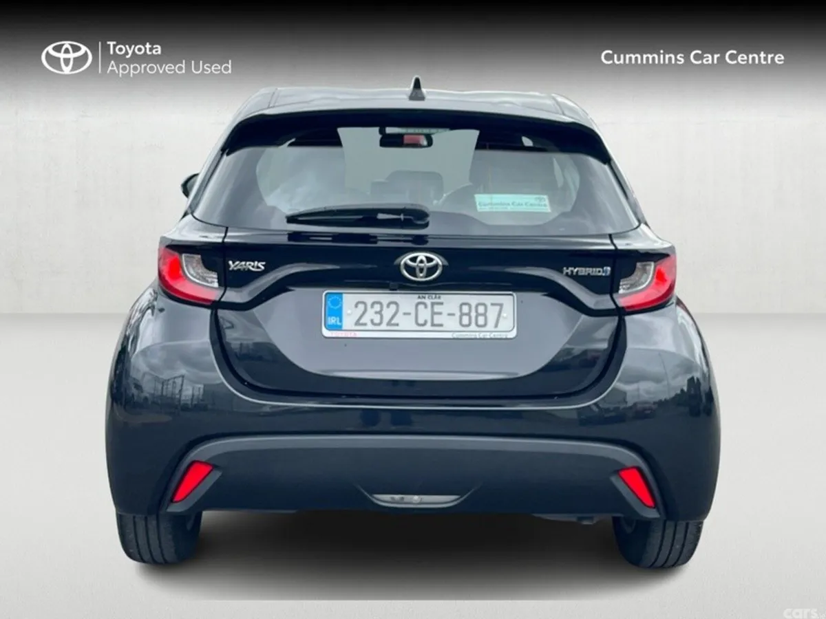 Toyota Yaris Hatchback, Petrol Hybrid, 2023, Black