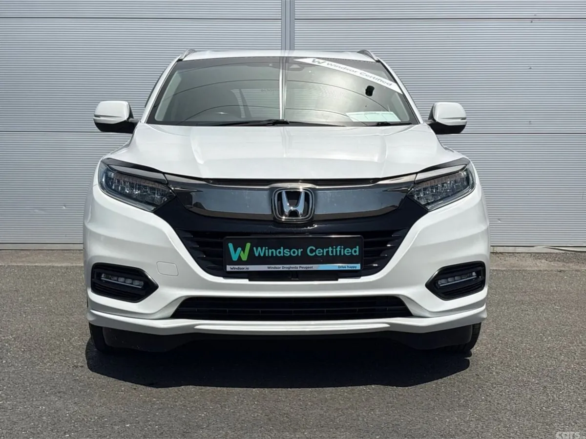 Honda Vezel Hatchback, Petrol Hybrid, 2019, White