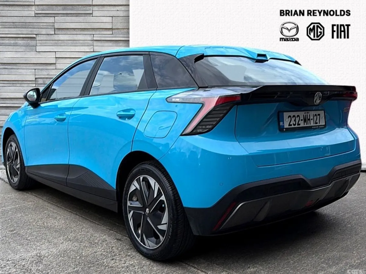 MG MG4 Hatchback, Electric, 2023, Blue