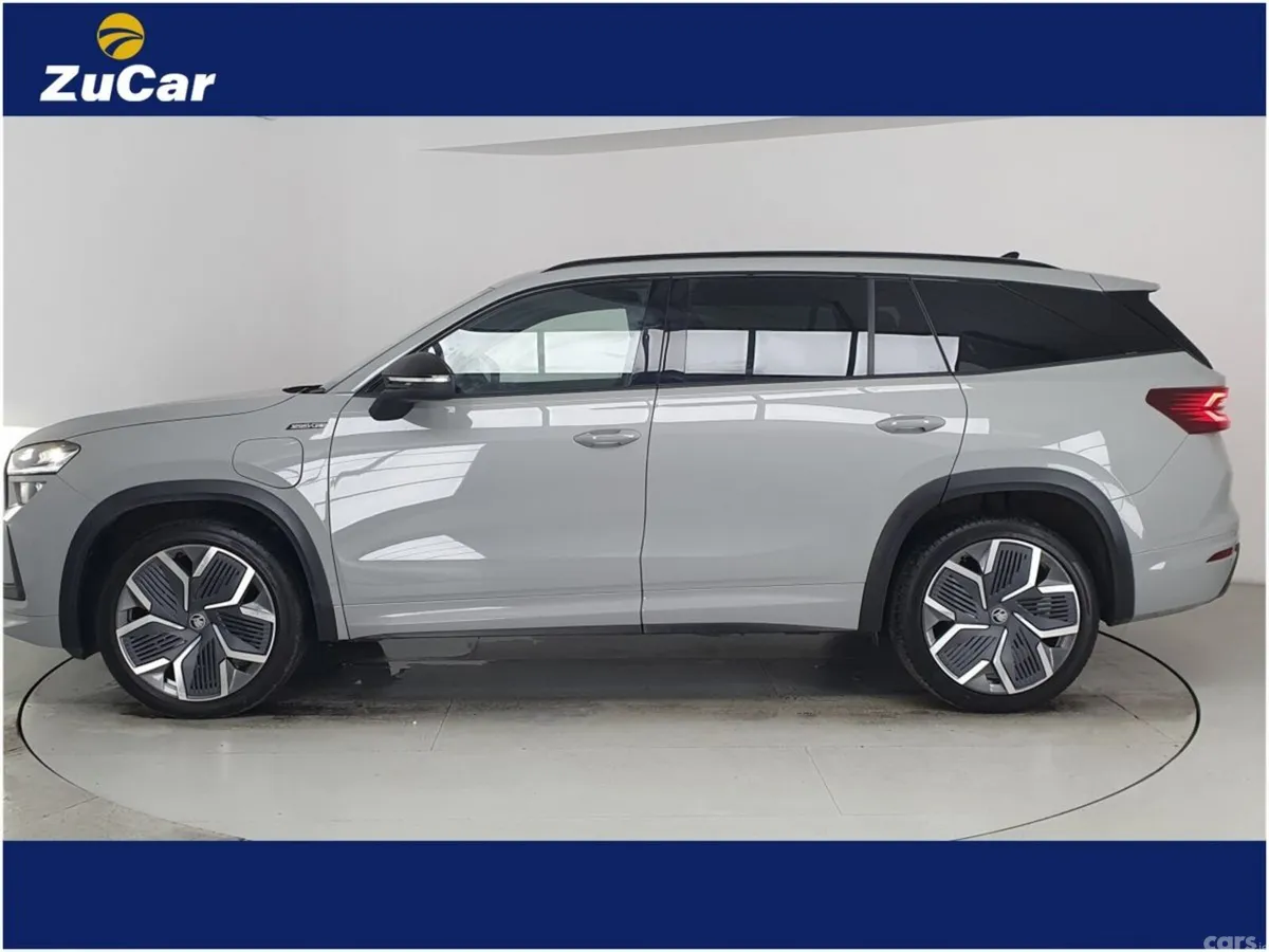 Skoda Kodiaq SUV, Petrol Plug-in Hybrid, 2026, Grey