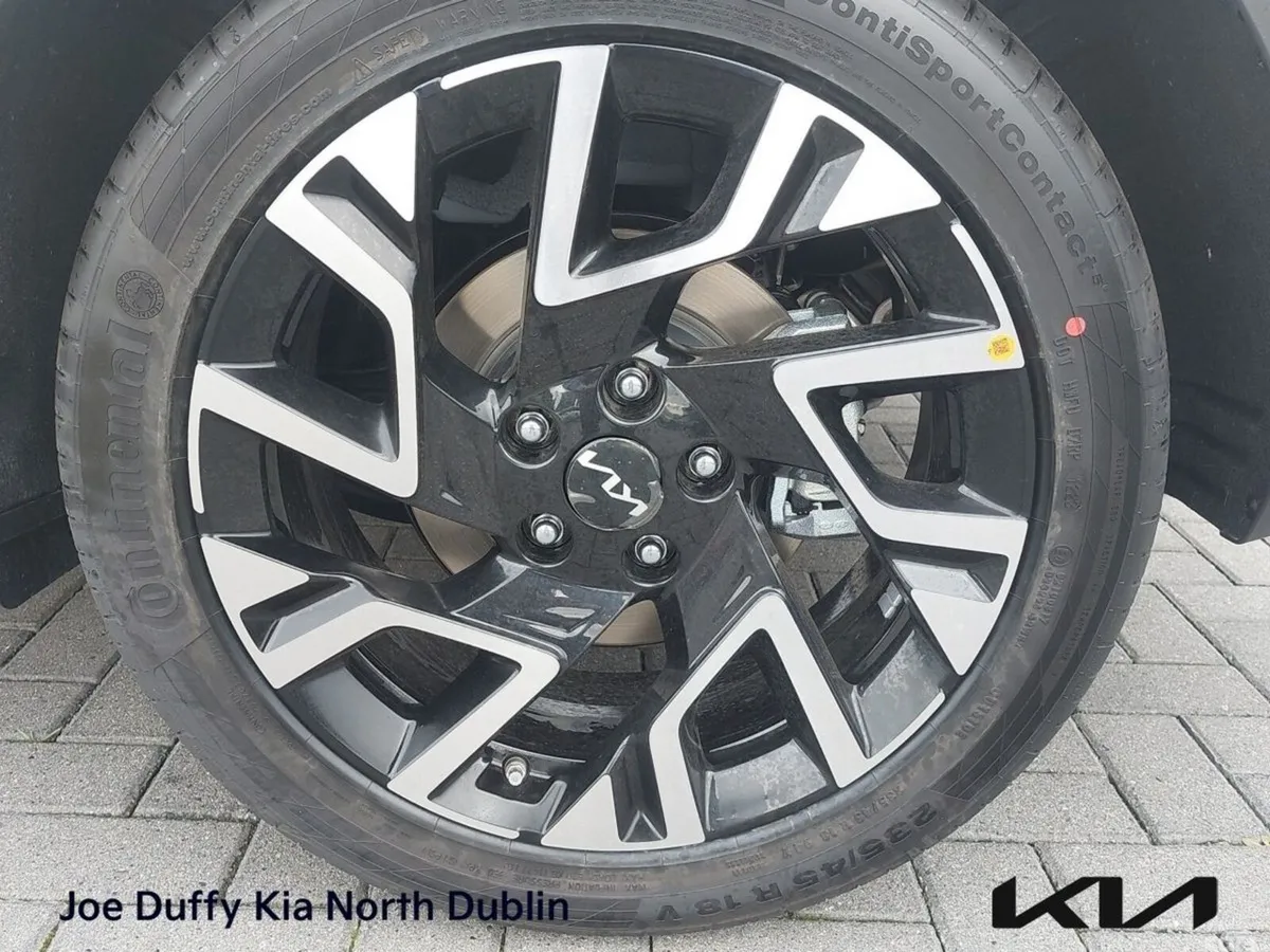 Kia XCeed Hatchback, Petrol Plug-in Hybrid, 2024, White