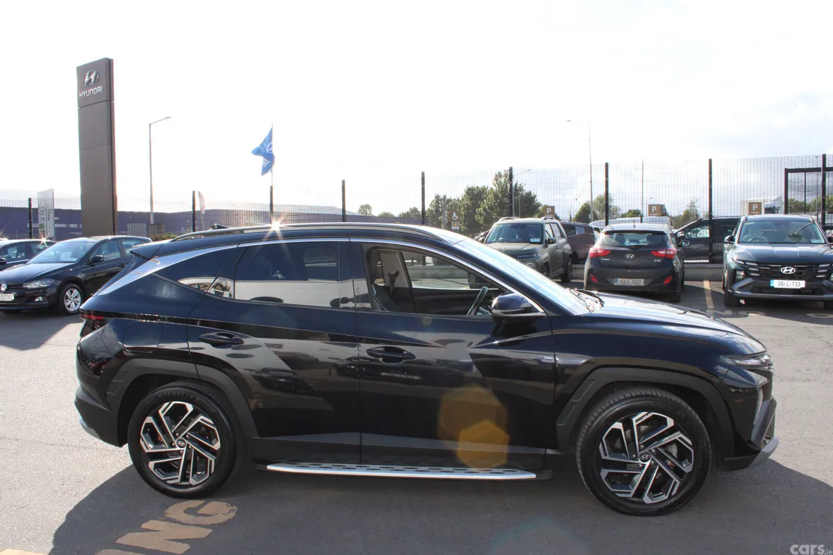 Hyundai Tucson SUV, Petrol Plug-in Hybrid, 2025, Black