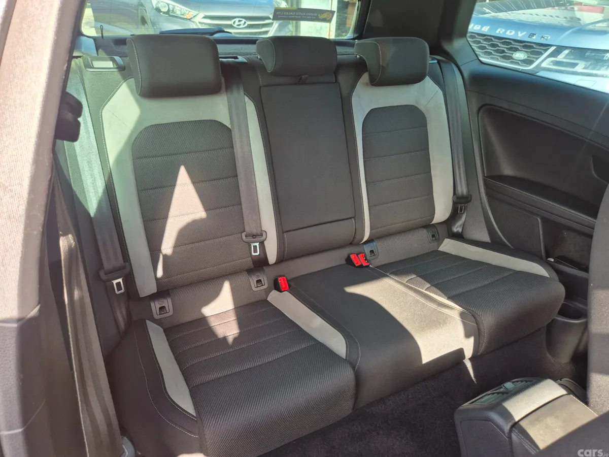 Volkswagen Golf Hatchback, Petrol, 2015, Blue