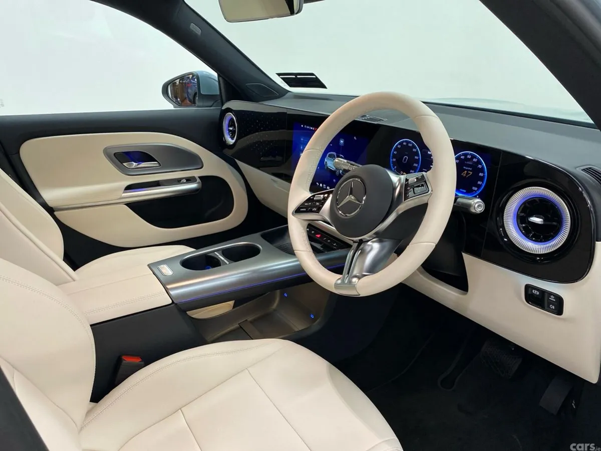 Mercedes-Benz GLB MPV, Electric, 2026, Grey