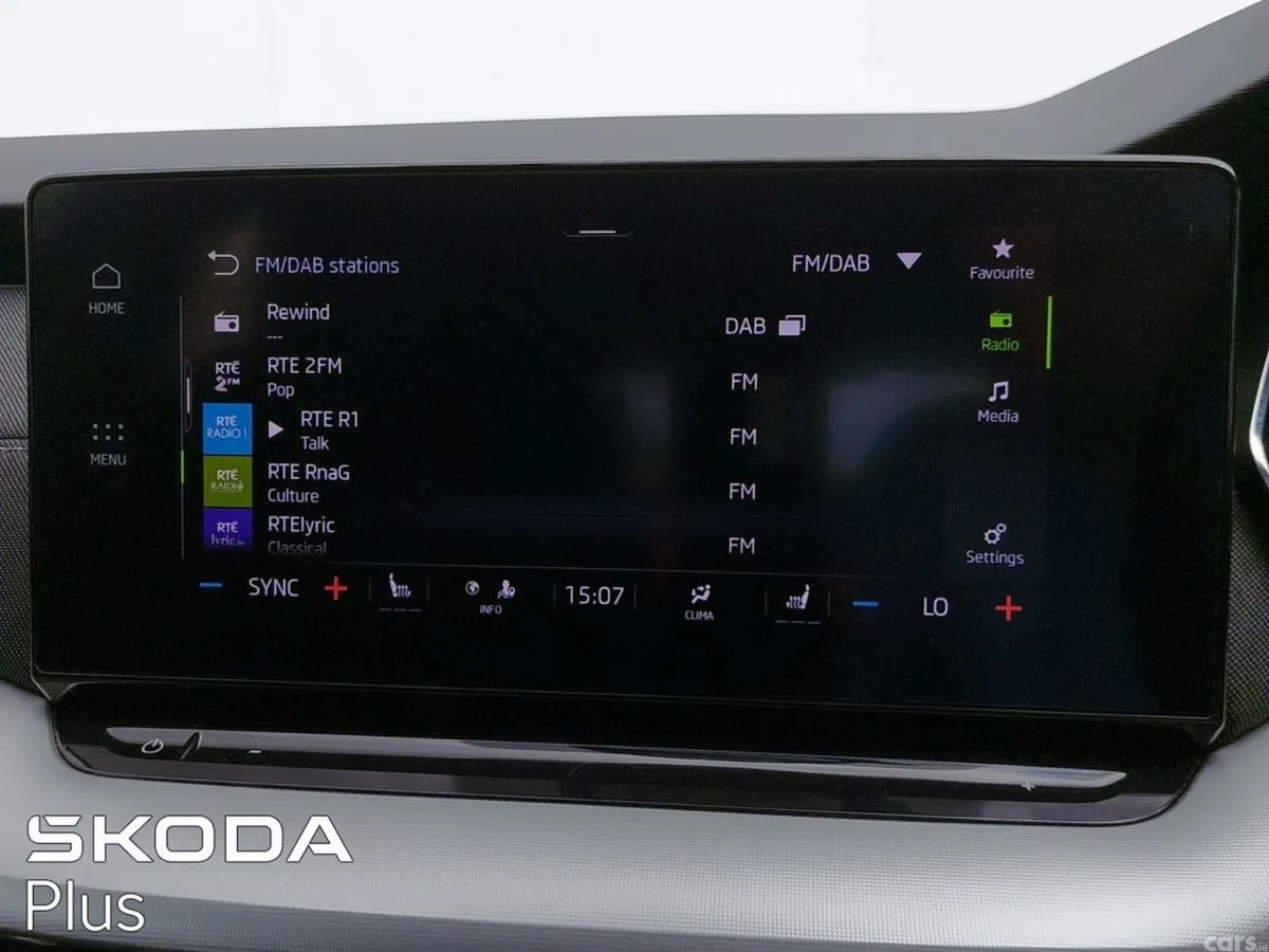 Skoda Octavia Saloon, Diesel, 2023, Black