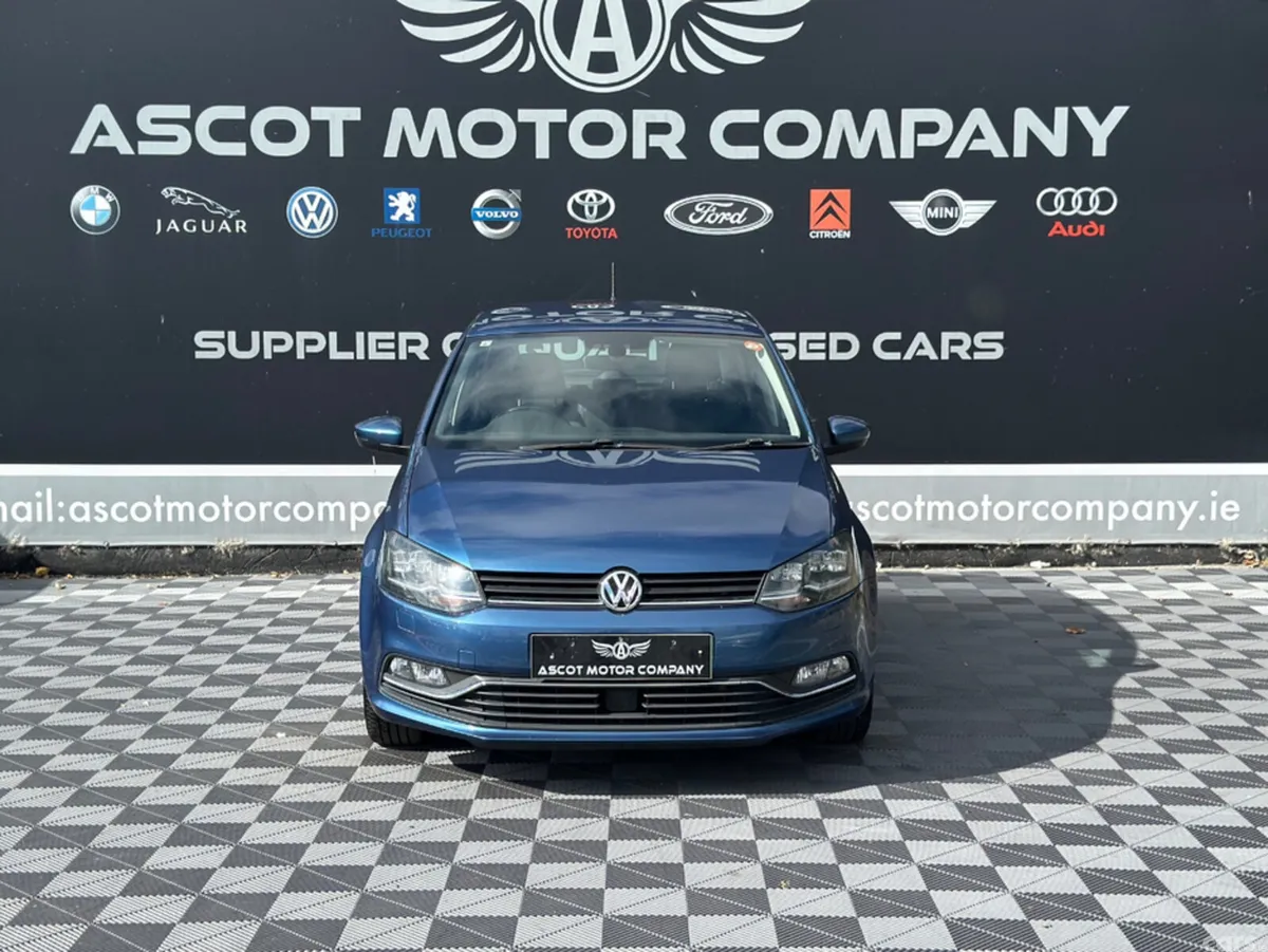 Volkswagen Polo Hatchback, Petrol, 2017, Blue