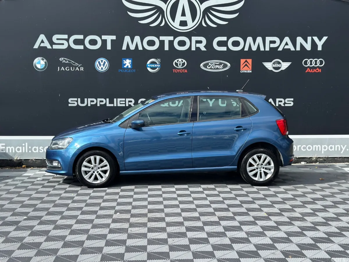 Volkswagen Polo Hatchback, Petrol, 2017, Blue