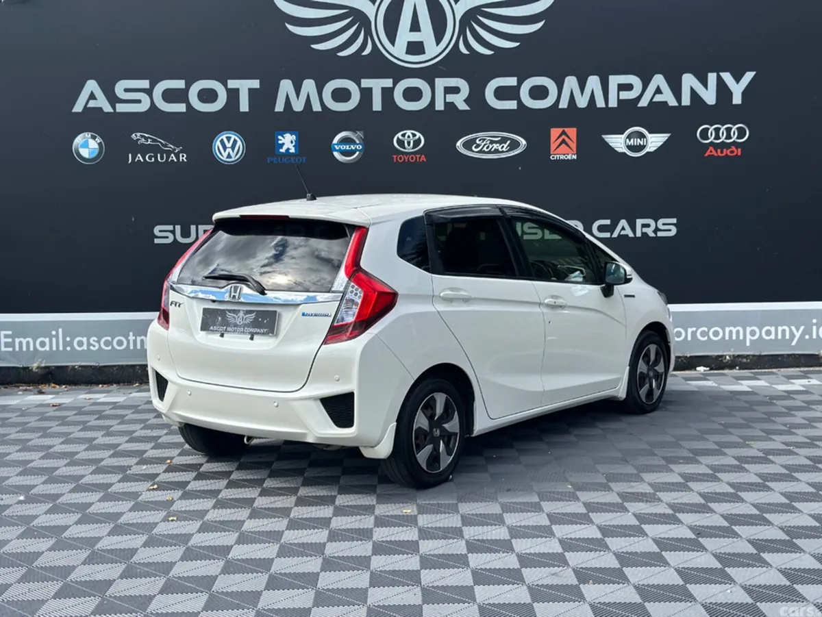 Honda Fit Hatchback, Petrol Hybrid, 2017, White