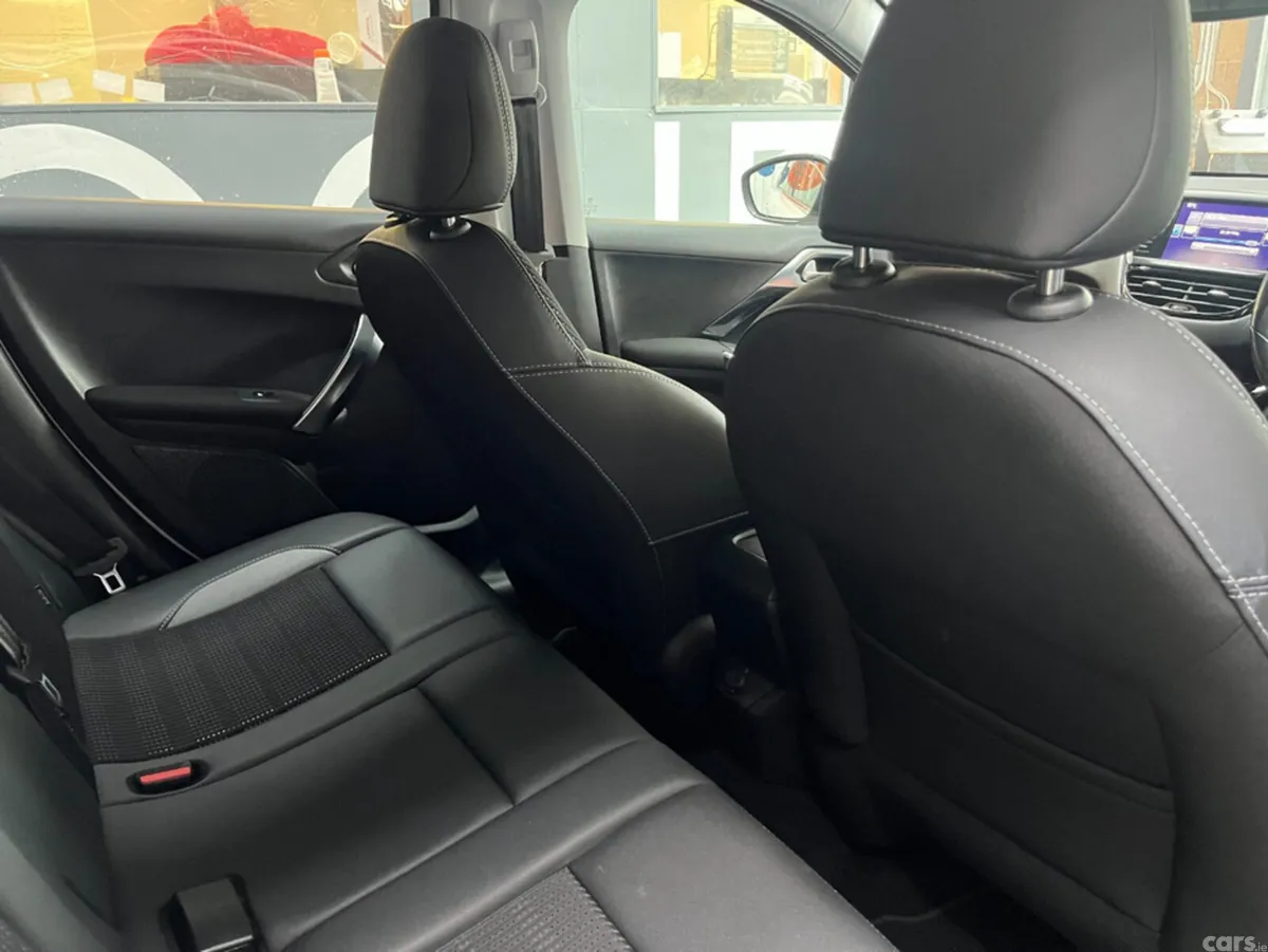 Peugeot 2008 SUV, Petrol, 2017, White