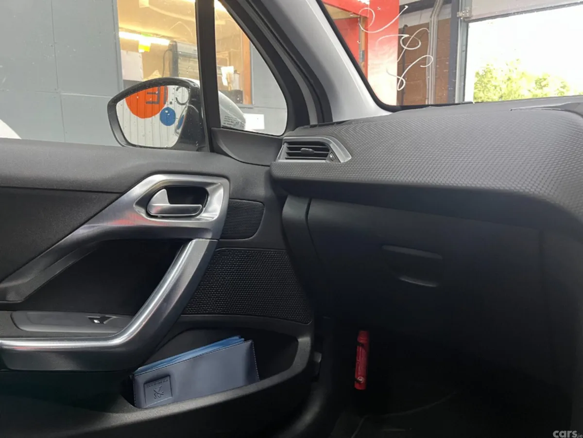 Peugeot 2008 SUV, Petrol, 2017, White