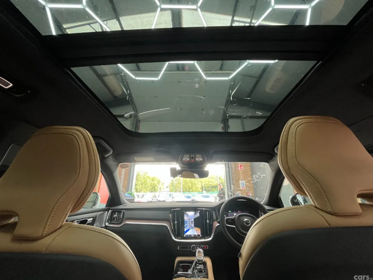 Volvo V60 Estate, Petrol Plug-in Hybrid, 2024, Black