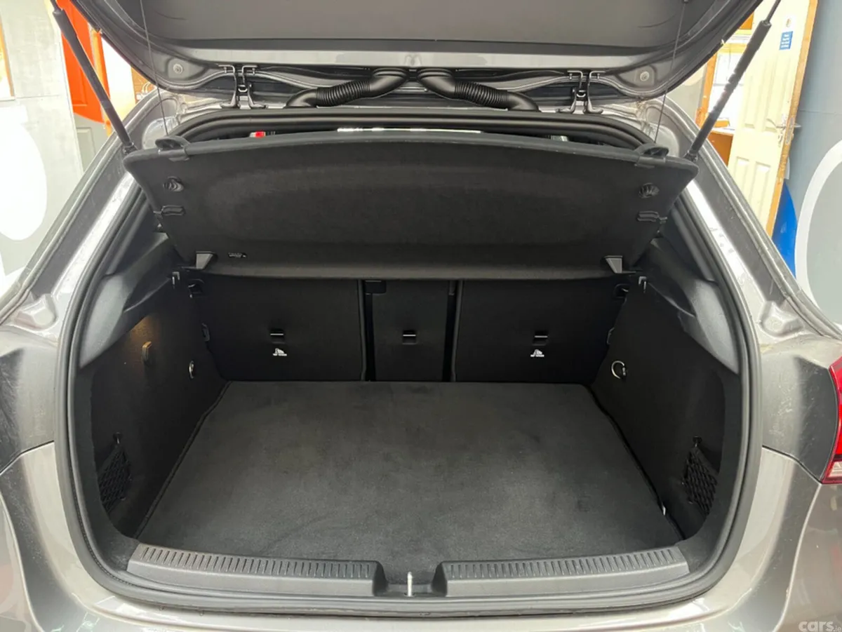 Mercedes-Benz A-Class Hatchback, Diesel, 2021, Grey