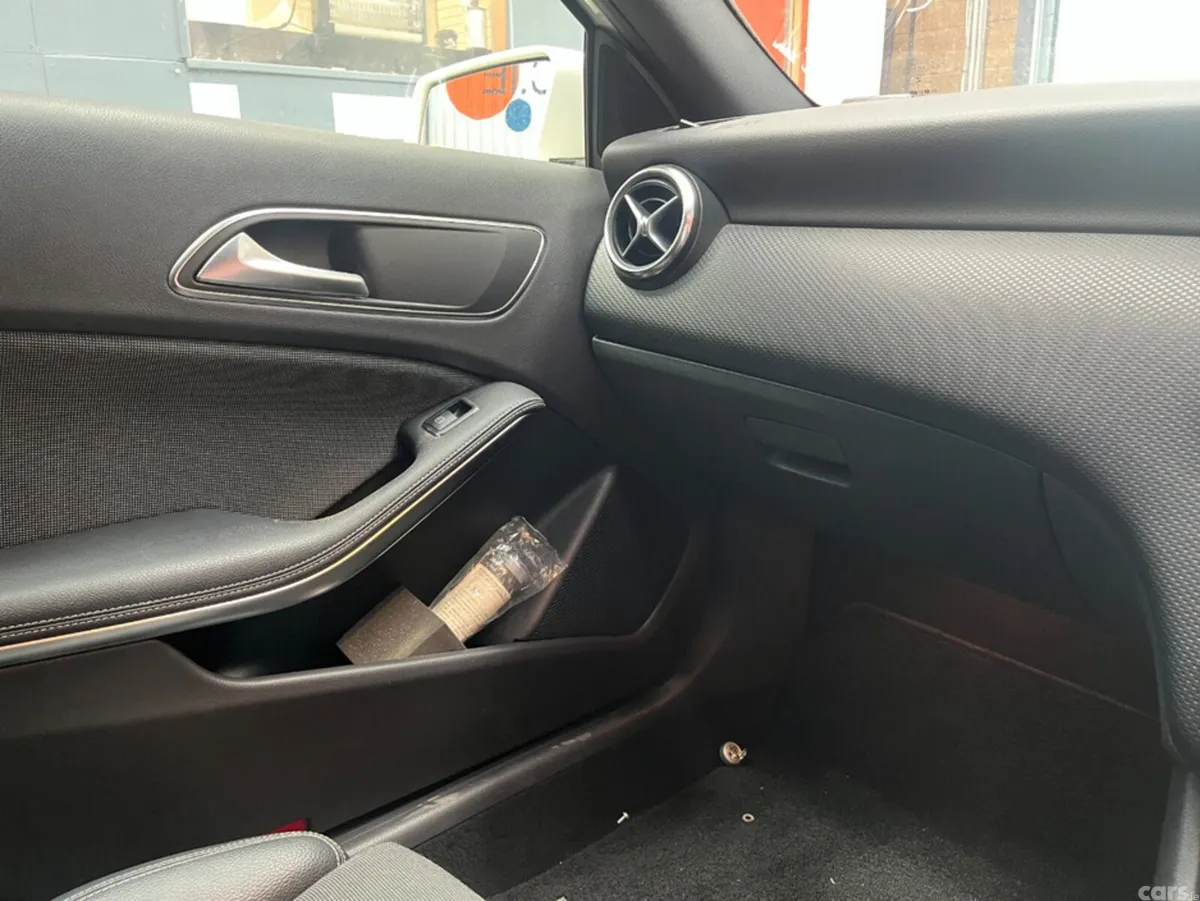 Mercedes-Benz A-Class Hatchback, Petrol, 2018, White