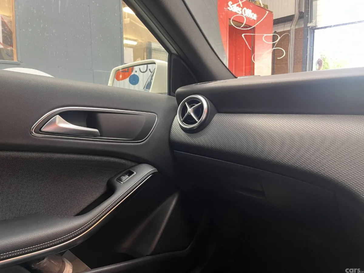 Mercedes-Benz A-Class Hatchback, Petrol, 2017, White