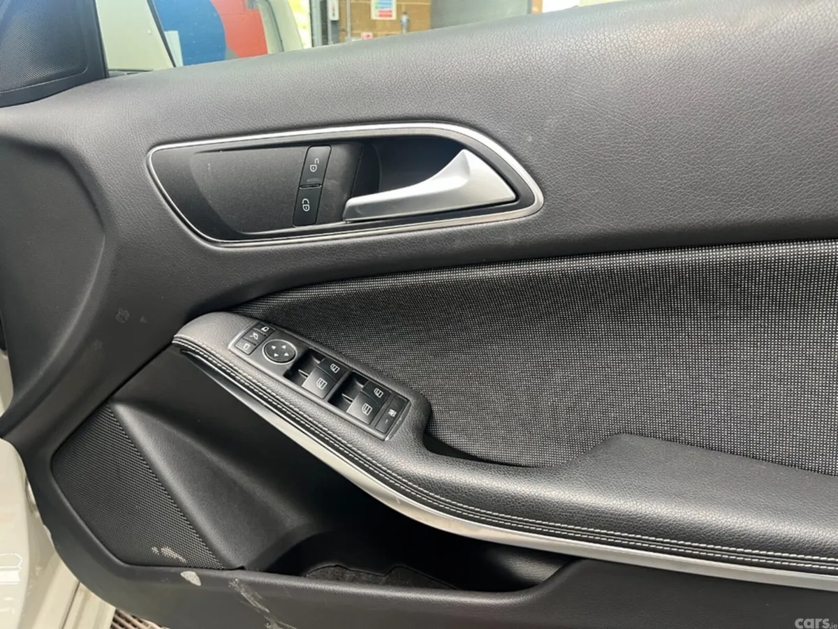 Mercedes-Benz A-Class Hatchback, Petrol, 2017, White