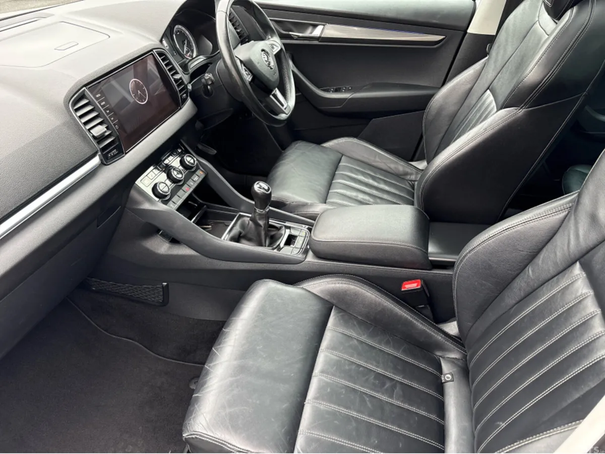 Skoda Karoq Estate, Petrol, 2018, White