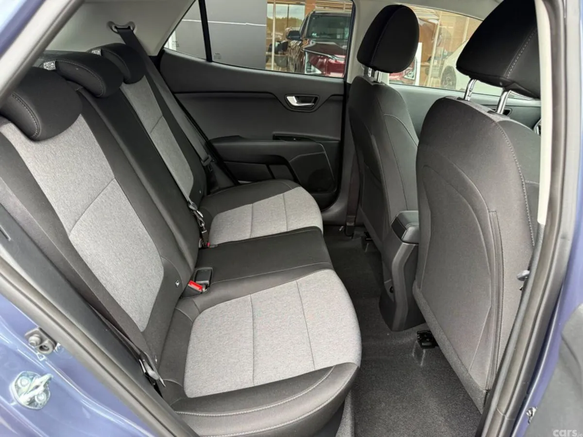 Kia Stonic Estate, Petrol Hybrid, 2026, Blue
