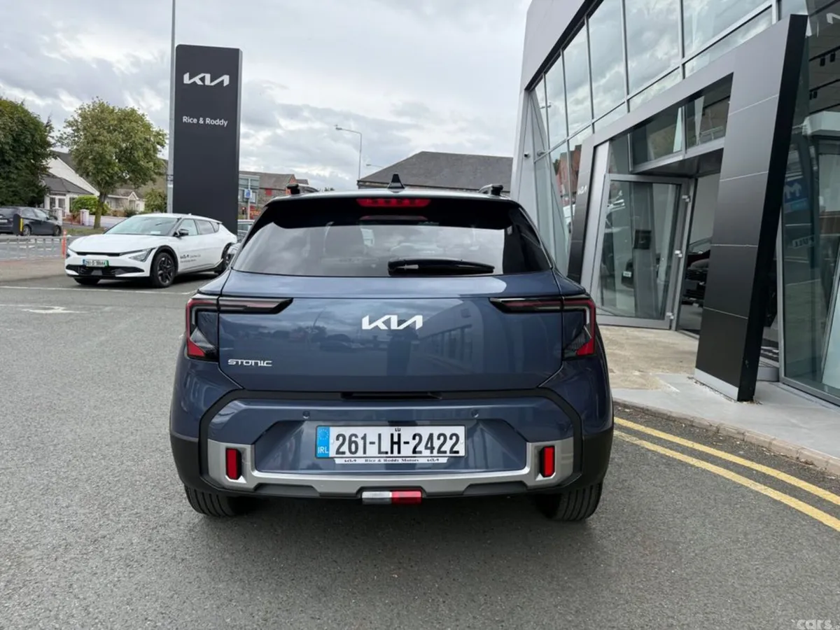 Kia Stonic Estate, Petrol Hybrid, 2026, Blue