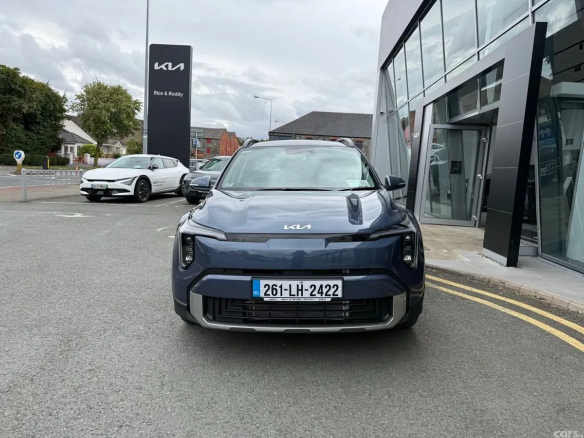 Kia Stonic Estate, Petrol Hybrid, 2026, Blue