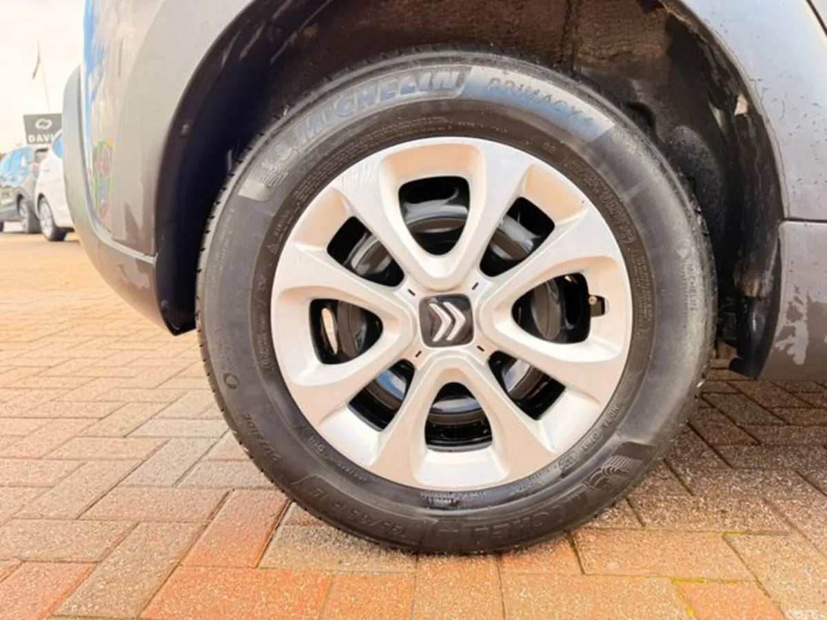Citroen C3 Hatchback, Petrol, 2023, Grey