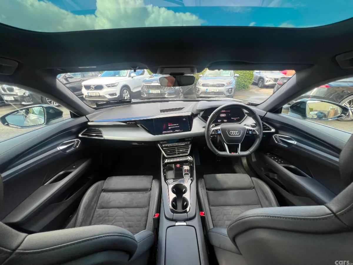 Audi e-tron GT Coupe, Electric, 2021, Grey