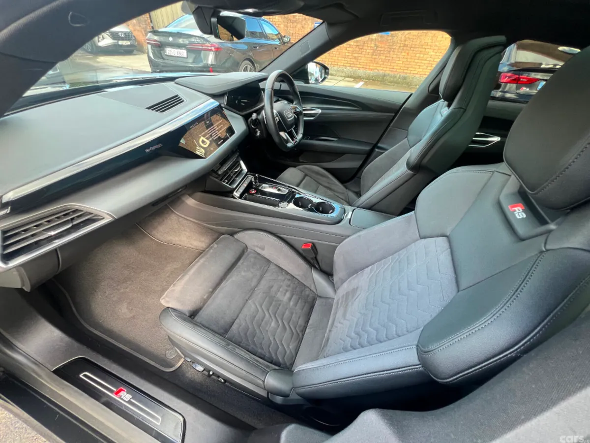 Audi e-tron GT Coupe, Electric, 2021, Grey