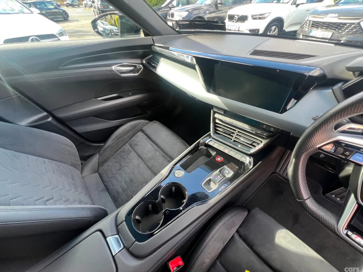 Audi e-tron GT Coupe, Electric, 2021, Grey