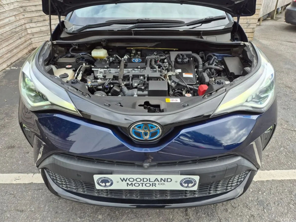 Toyota C-HR SUV, Petrol Hybrid, 2021, Blue