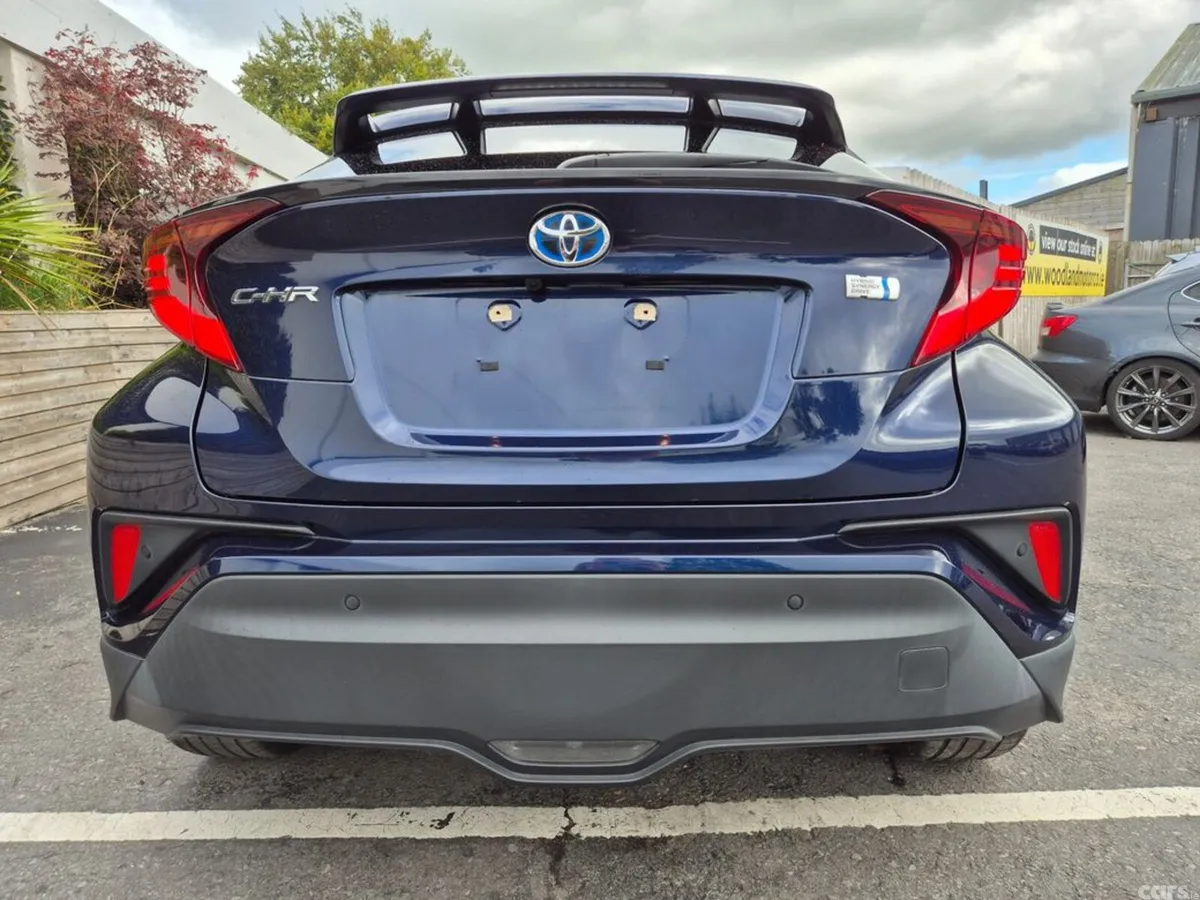 Toyota C-HR SUV, Petrol Hybrid, 2021, Blue